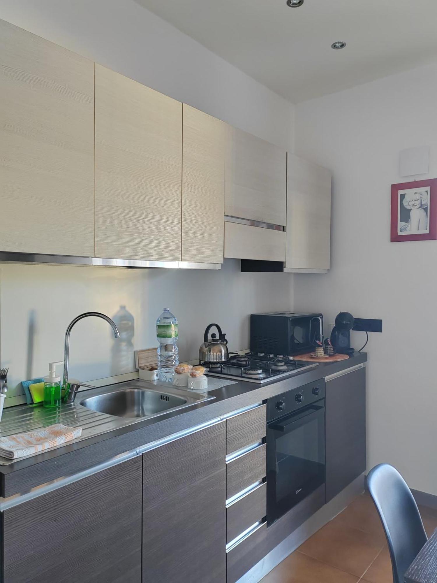 Appartamento Of Fame - Gallery With Fully Equipped Kitchen, Separate Entrance, Free Parking *