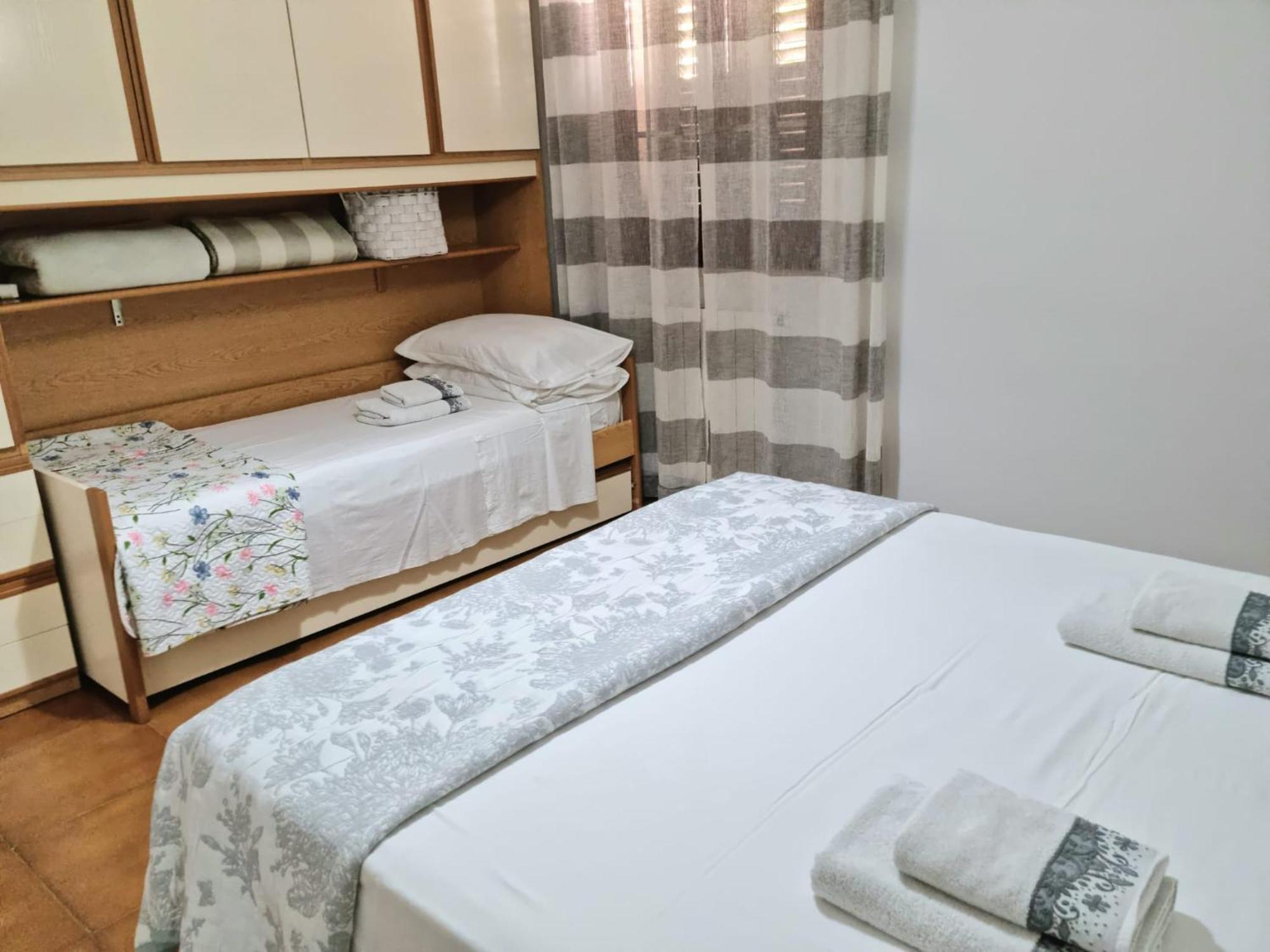 Appartamento Of Fame - Gallery With Fully Equipped Kitchen, Separate Entrance, Free Parking