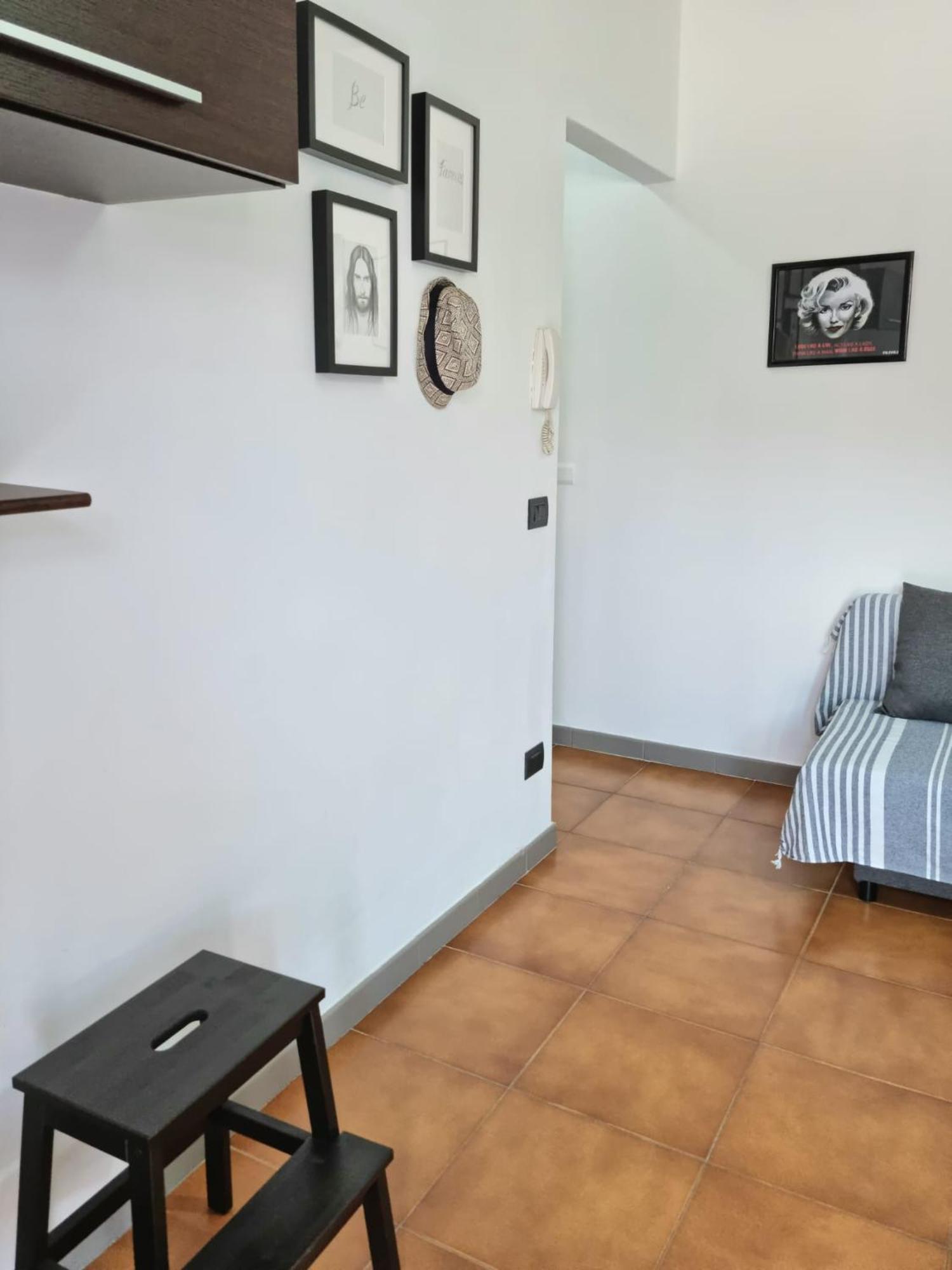 Of Fame - Gallery With Fully Equipped Kitchen, Separate Entrance, Free Parking * Olbia