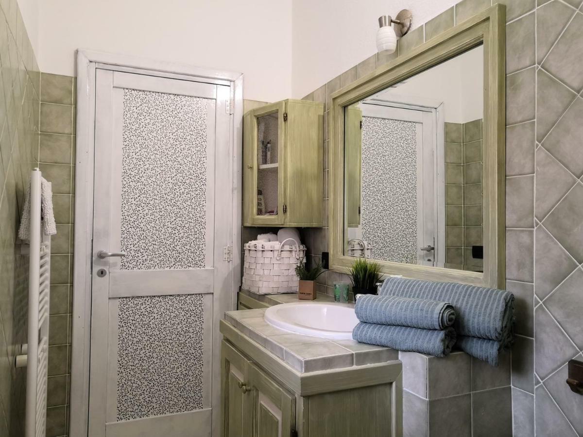 Of Fame - Gallery With Fully Equipped Kitchen, Separate Entrance, Free Parking Appartamento Olbia
